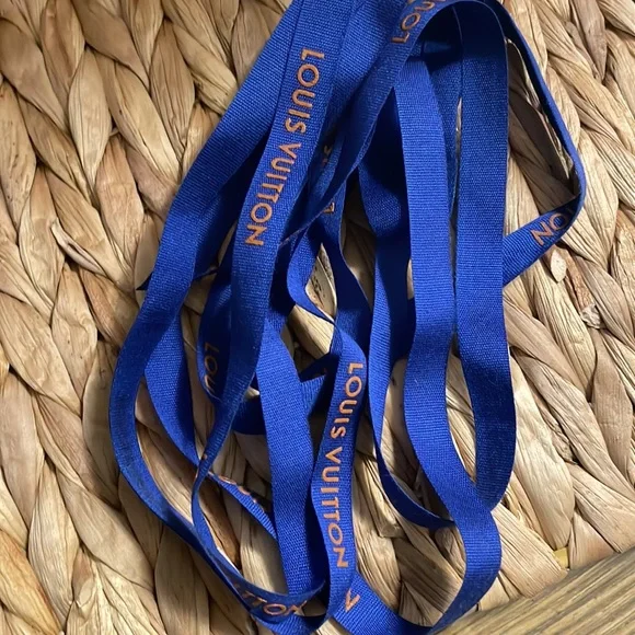Louis Vuitton Ribbon, 95in blue with orange lettering - Picture 4 of 4